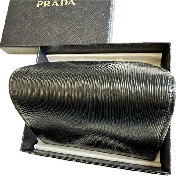 Prada Color Block Compact Wallet in Box - Picture 4 of 12